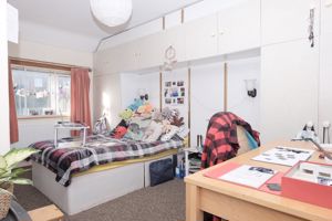 Bedroom- click for photo gallery